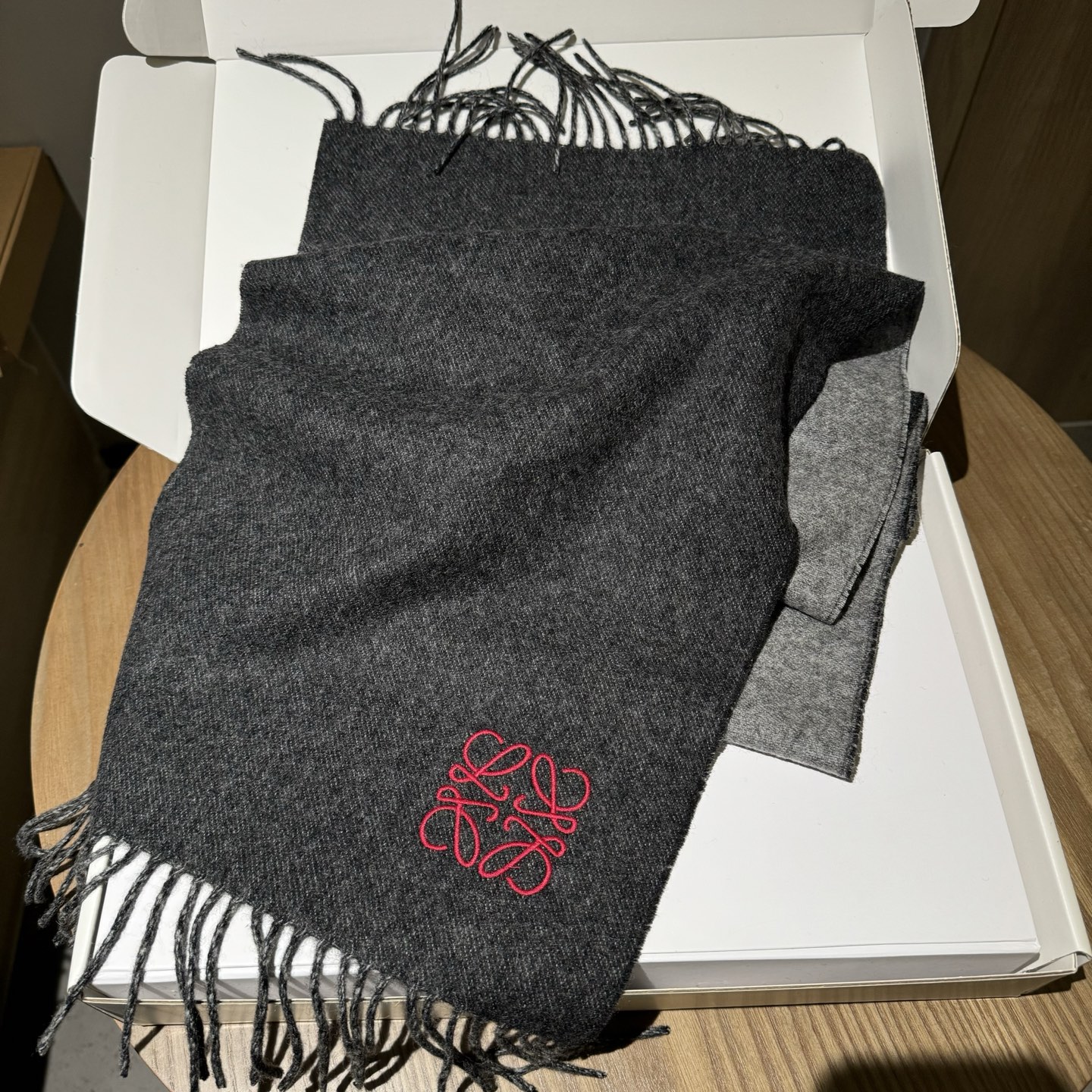 ❗️ Loewe罗意威今年最新的订单(讲真，送人自用百分推荐)SviP推荐(自留.品质绝对放心).真心觉