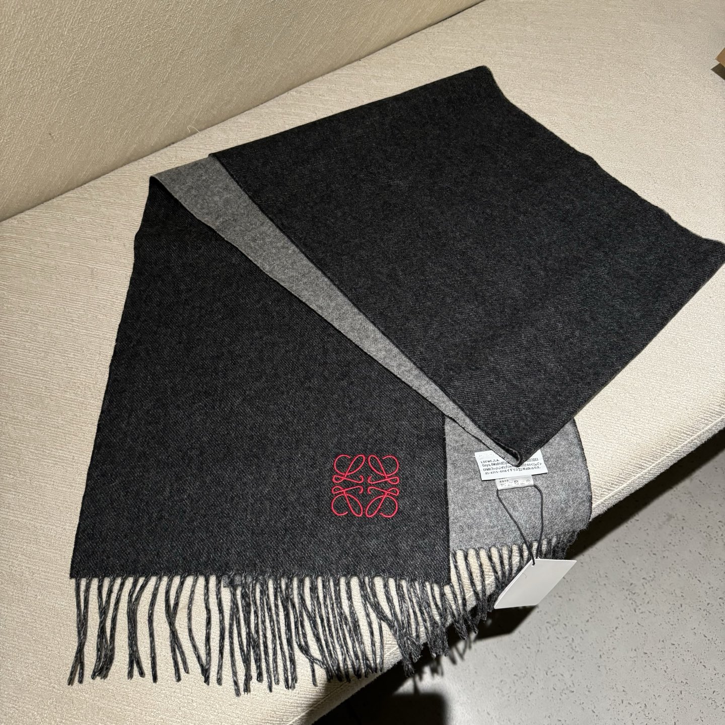 ❗️ Loewe罗意威今年最新的订单(讲真，送人自用百分推荐)SviP推荐(自留.品质绝对放心).真心觉