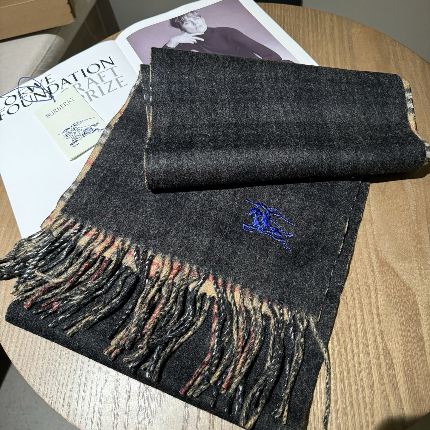 ❤️最新款 双面格子刺绣➕印花➕提花 大密度双面羊绒格子围巾 超高难度工艺 绝非一般coPy能做 原版开