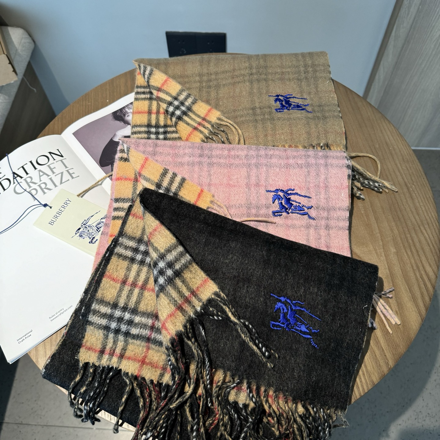 ❤️最新款 双面格子刺绣➕印花➕提花 大密度双面羊绒格子围巾 超高难度工艺 绝非一般coPy能做 原版开