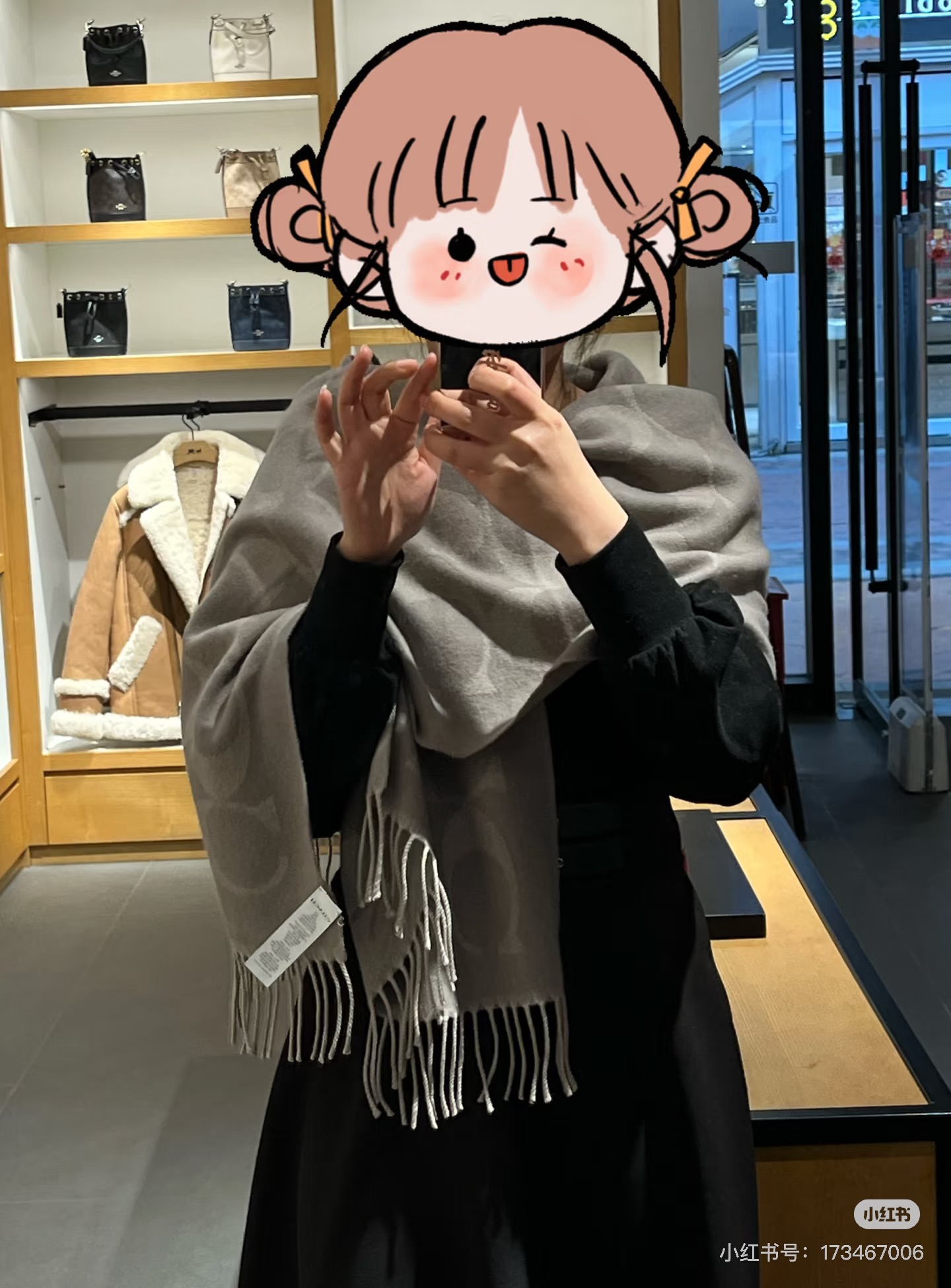 蔻驰 2025年新款到！Coach爆款！3色披肩也太好看了吧！不仅有颜值还有品质，手感超级软糯和舒服，尺