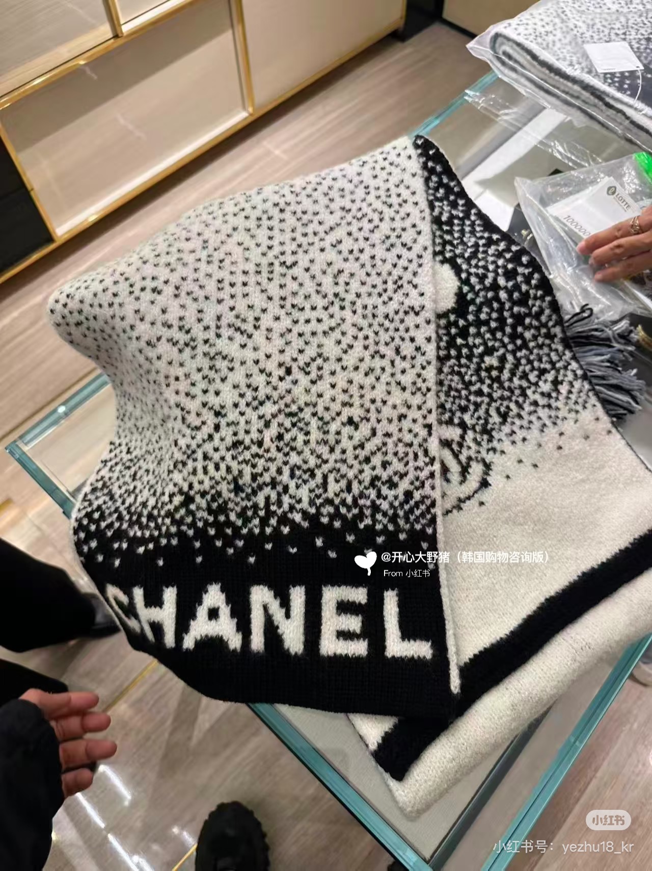 新款Chanel · 香奈儿难得一见的针织单品，温柔配色，超级迷恋❗️气质低调恬静又不失优雅❗️】重点推