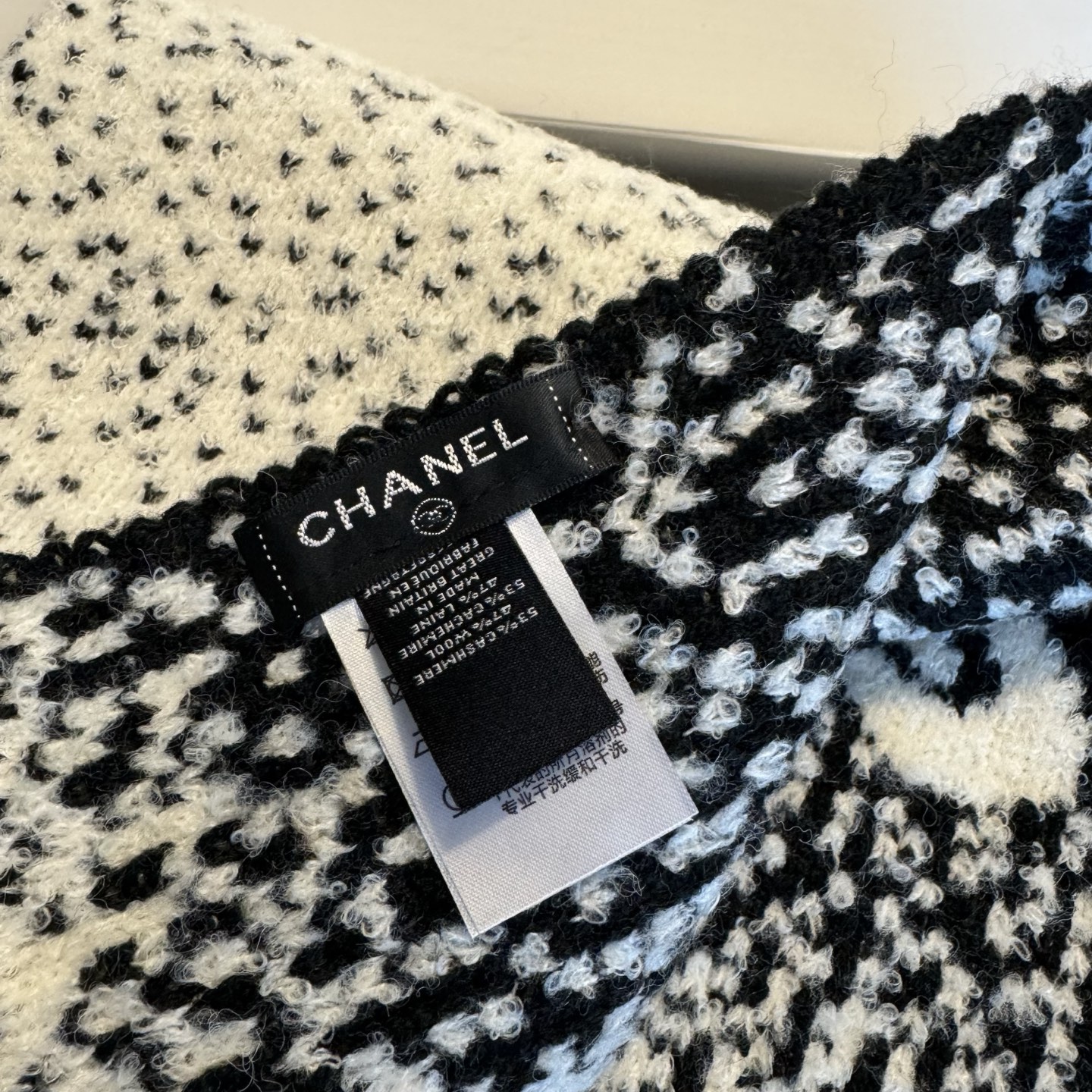 新款Chanel · 香奈儿难得一见的针织单品，温柔配色，超级迷恋❗️气质低调恬静又不失优雅❗️】重点推