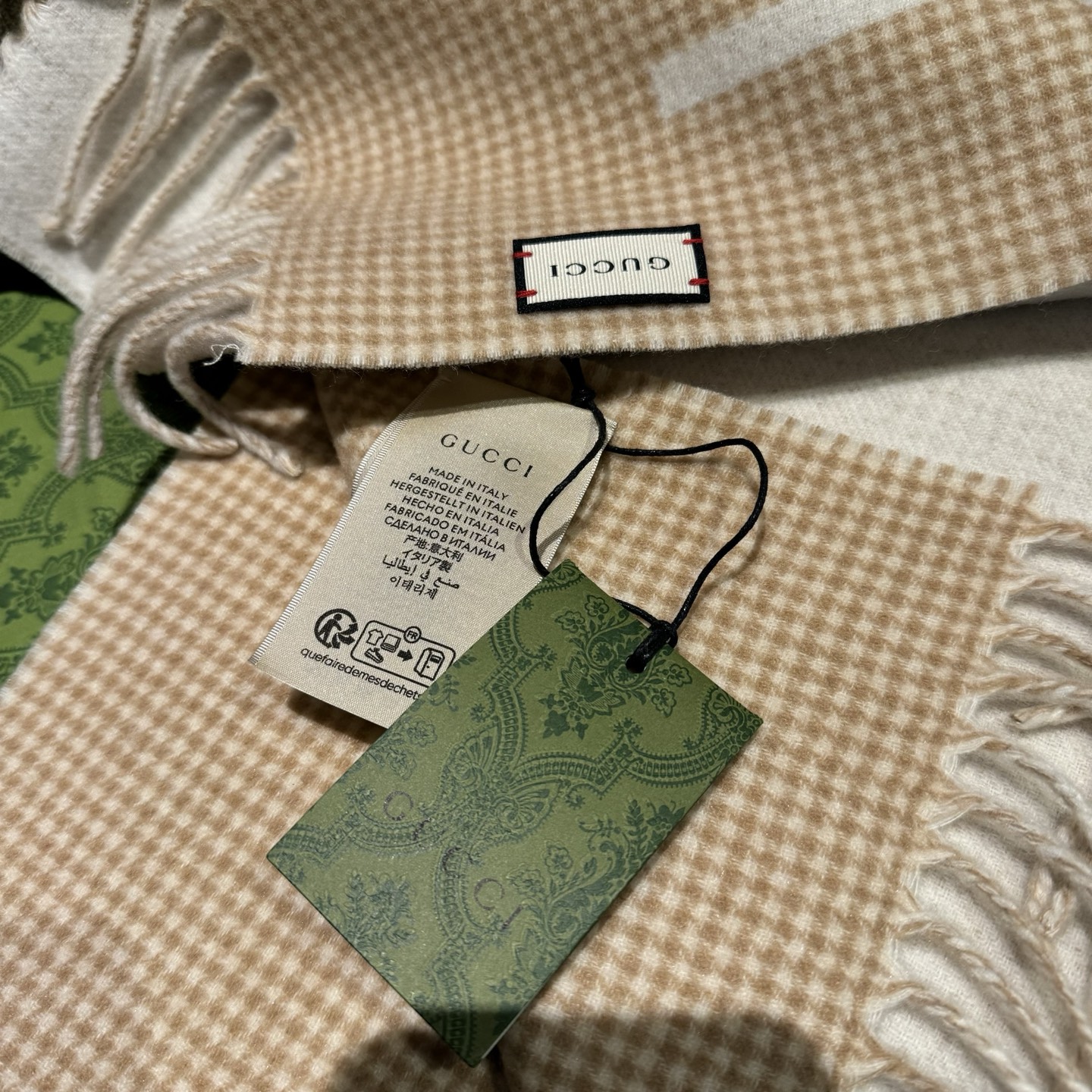 ✨✨Gucci · 古奇千鸟格羊绒围巾❗来个硬货.麻溜的安排上.纯正出口❗原订单已经交货一批，其中一批刚