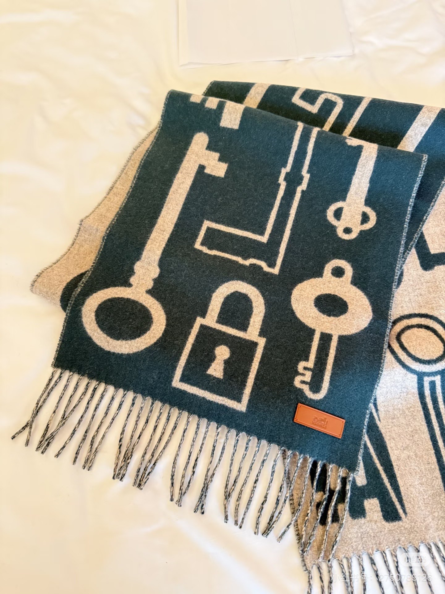 爱马仕全网都爱的一款H钥匙双面羊绒围巾，Casaque Porte-Clefs触感柔软细腻 软软绵绵如云