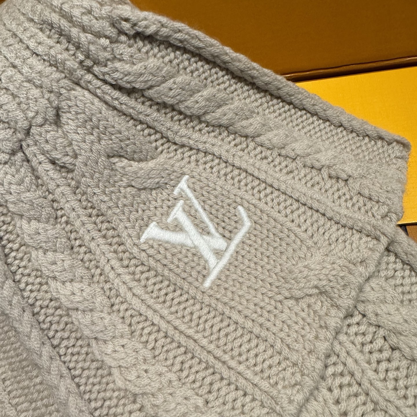 L永不冻结围脖 135*20cm 100%羊毛 Never Freeze 围巾选用柔暖羊毛 升华冬日格调