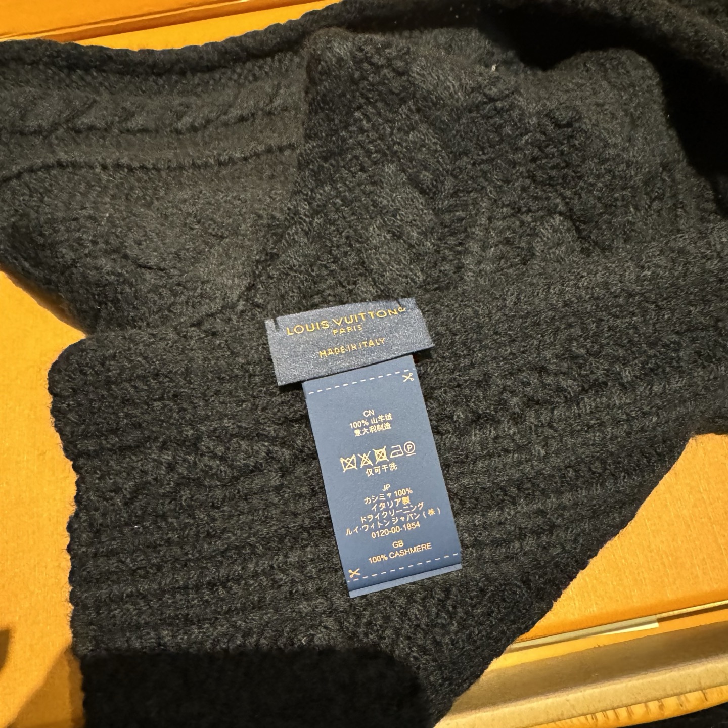 L永不冻结围脖 135*20cm 100%羊毛 Never Freeze 围巾选用柔暖羊毛 升华冬日格调