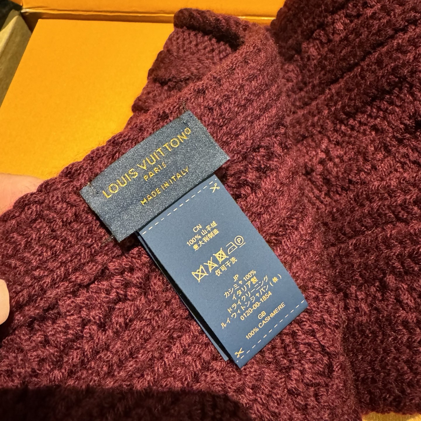 L永不冻结围脖 135*20cm 100%羊毛 Never Freeze 围巾选用柔暖羊毛 升华冬日格调