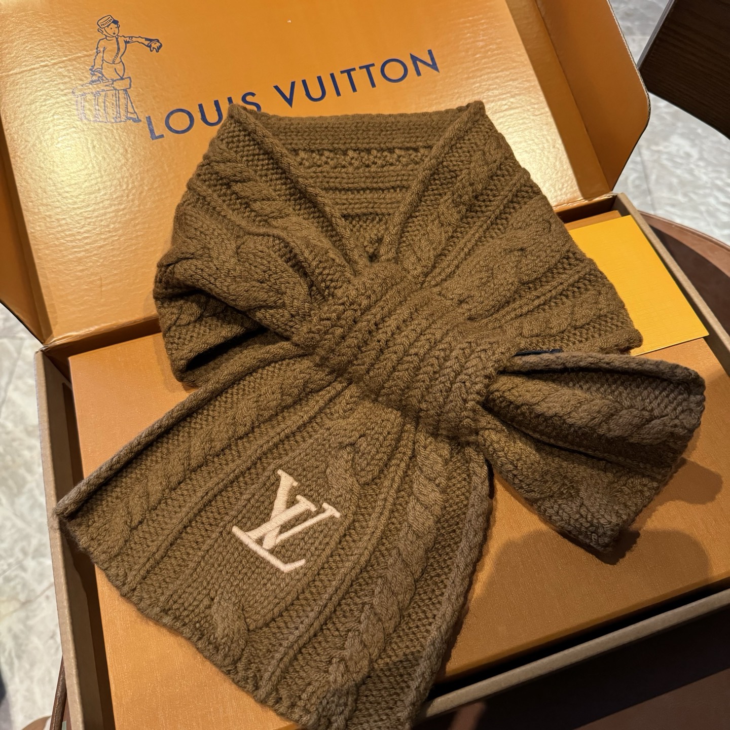 L永不冻结围脖 135*20cm 100%羊毛 Never Freeze 围巾选用柔暖羊毛 升华冬日格调