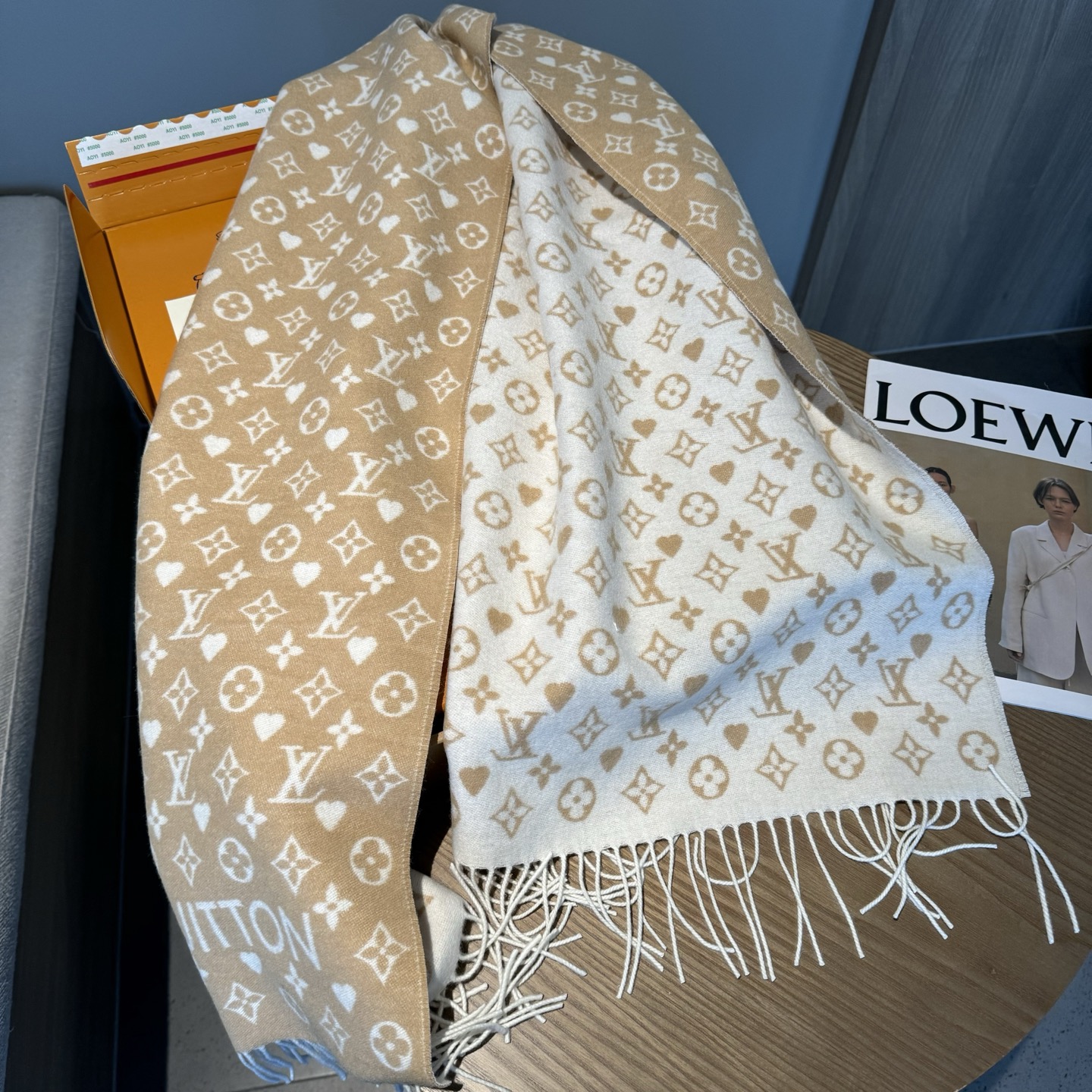 Lv高端版本上线 😍 各大网红明星同款Louis Vuitton 渠道独家特供大驴专柜款限定系列羊绒围巾