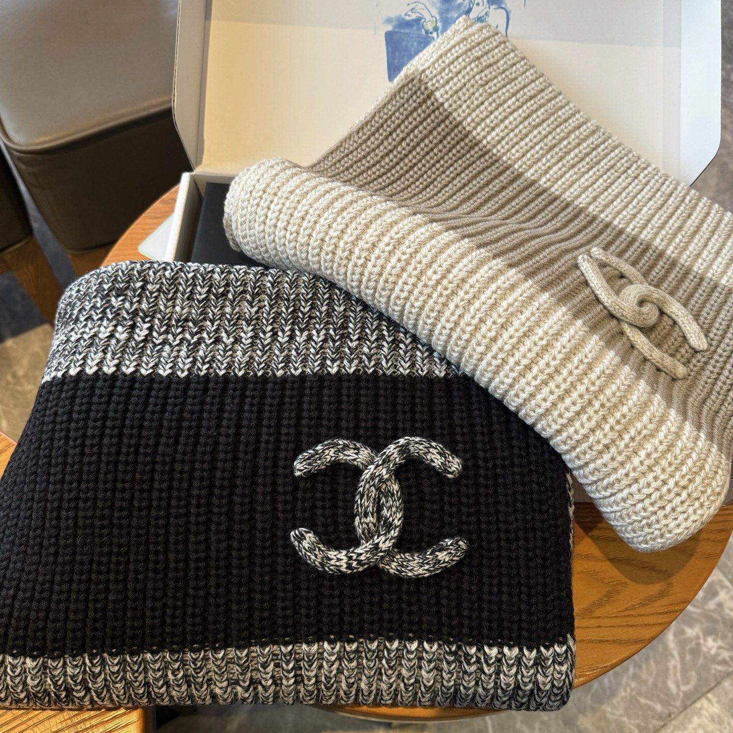 👑👑Chanel25秋冬新款24b针织围巾羊绒针织长巾‼️美翻了[流泪]御用殿堂级极品‼️新款在售 进口