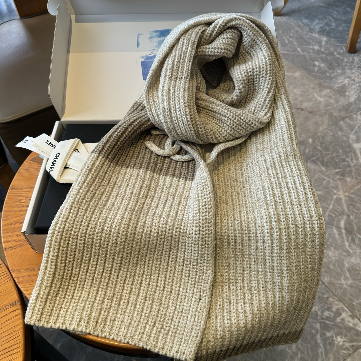 👑👑Chanel25秋冬新款24b针织围巾羊绒针织长巾‼️美翻了[流泪]御用殿堂级极品‼️新款在售 进口