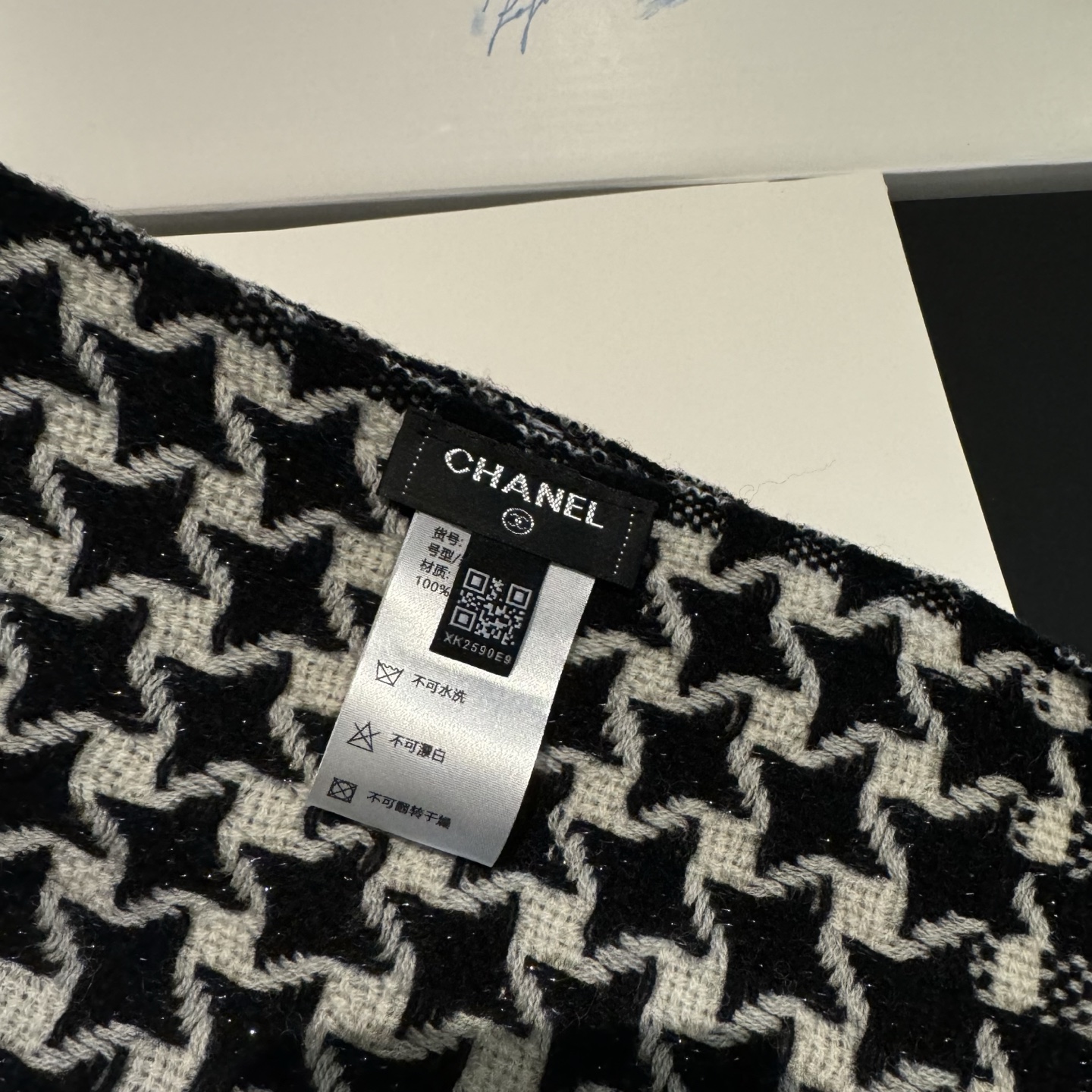 💞✨Chanel 千鸟格刺绣围巾披肩时尚奢华品质上乘✨客供合资订纺的羊绒纱线，超级难得一见的❗️送人自用