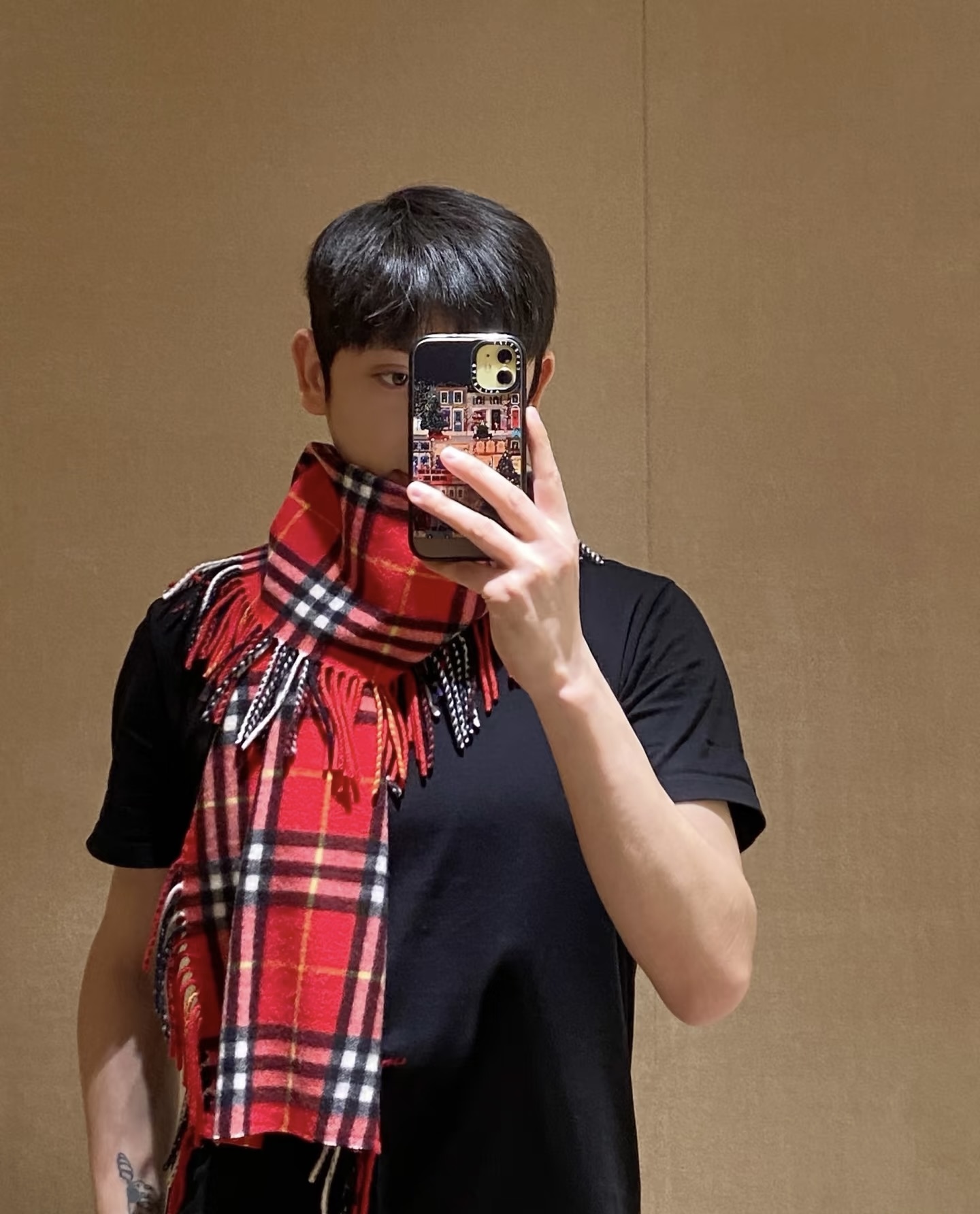 ✨✨【B家蜈蚣巾】金靖同款新品到货！采用内蒙古顶级羊绒毛，最新款男女通用情侣款👫重磅推荐💥 经典的格子，