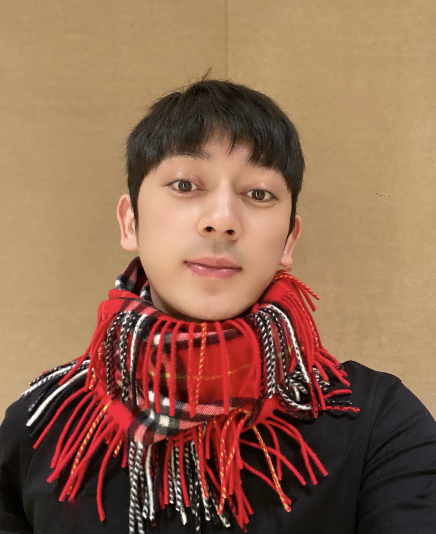 ✨✨【B家蜈蚣巾】金靖同款新品到货！采用内蒙古顶级羊绒毛，最新款男女通用情侣款👫重磅推荐💥 经典的格子，