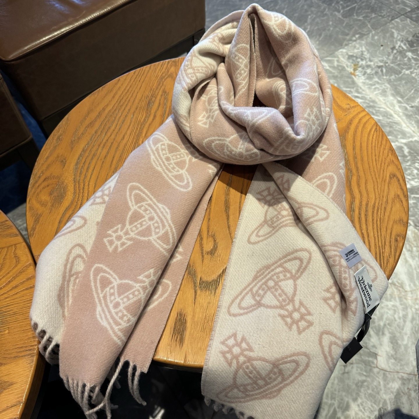 新色到✨✨英国朋克教母“西太后Vivienne Westwood”最爱的土星❗❗从精神上，Vivenne