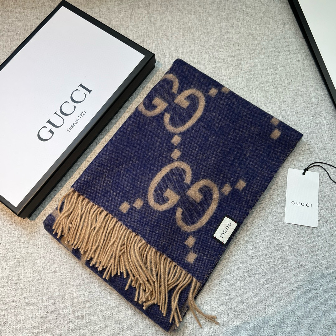 Gucci 颜色到齐 稀有品质 太 了 Gucci最新ZG同步款‼ 图案真的 啊~就喜欢这种GG腔调 价格 给力