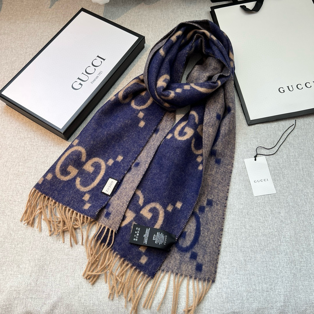 Gucci 颜色到齐 稀有品质 太 了 Gucci最新ZG同步款‼ 图案真的 啊~就喜欢这种GG腔调 价格 给力