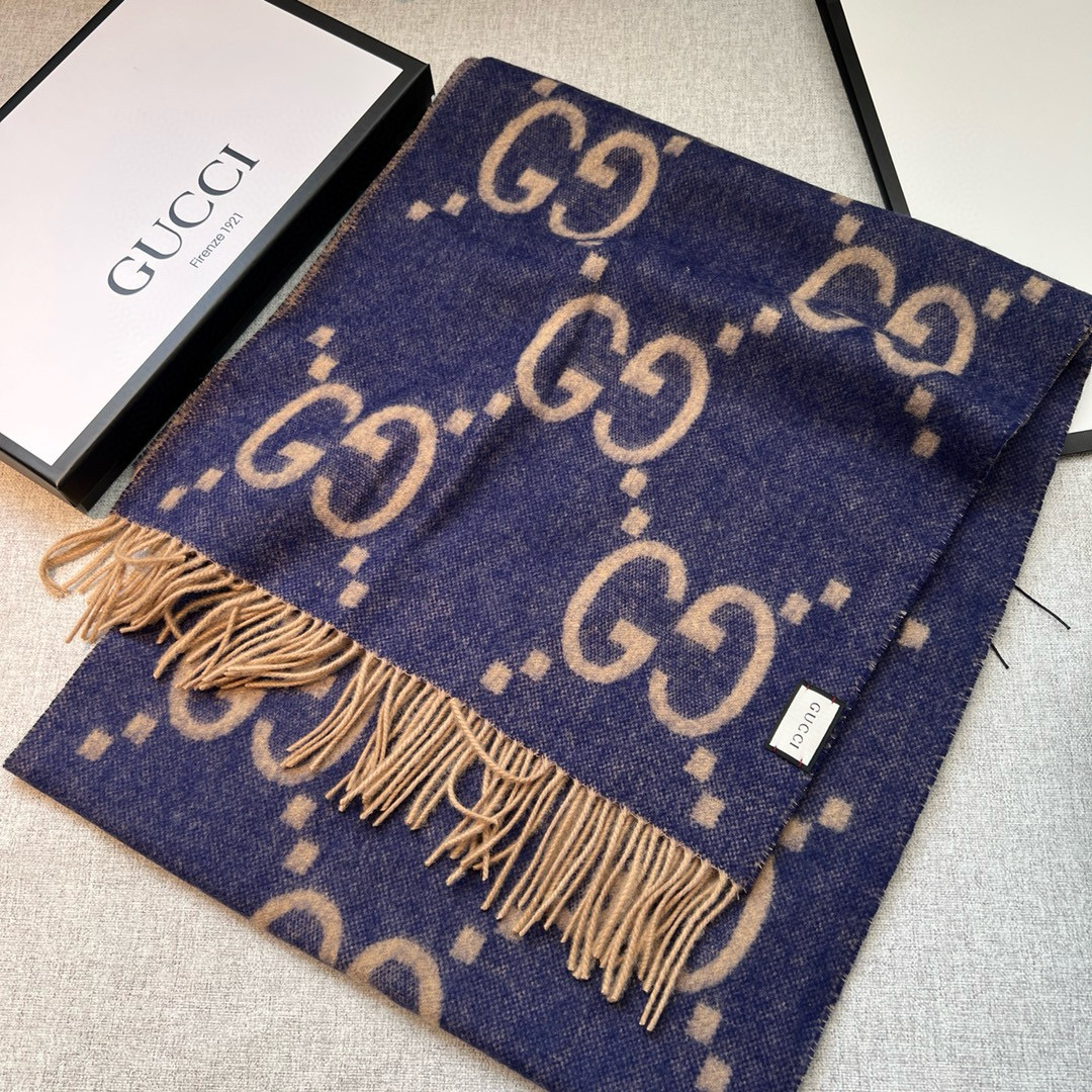 Gucci 颜色到齐 稀有品质 太 了 Gucci最新ZG同步款‼ 图案真的 啊~就喜欢这种GG腔调 价格 给力