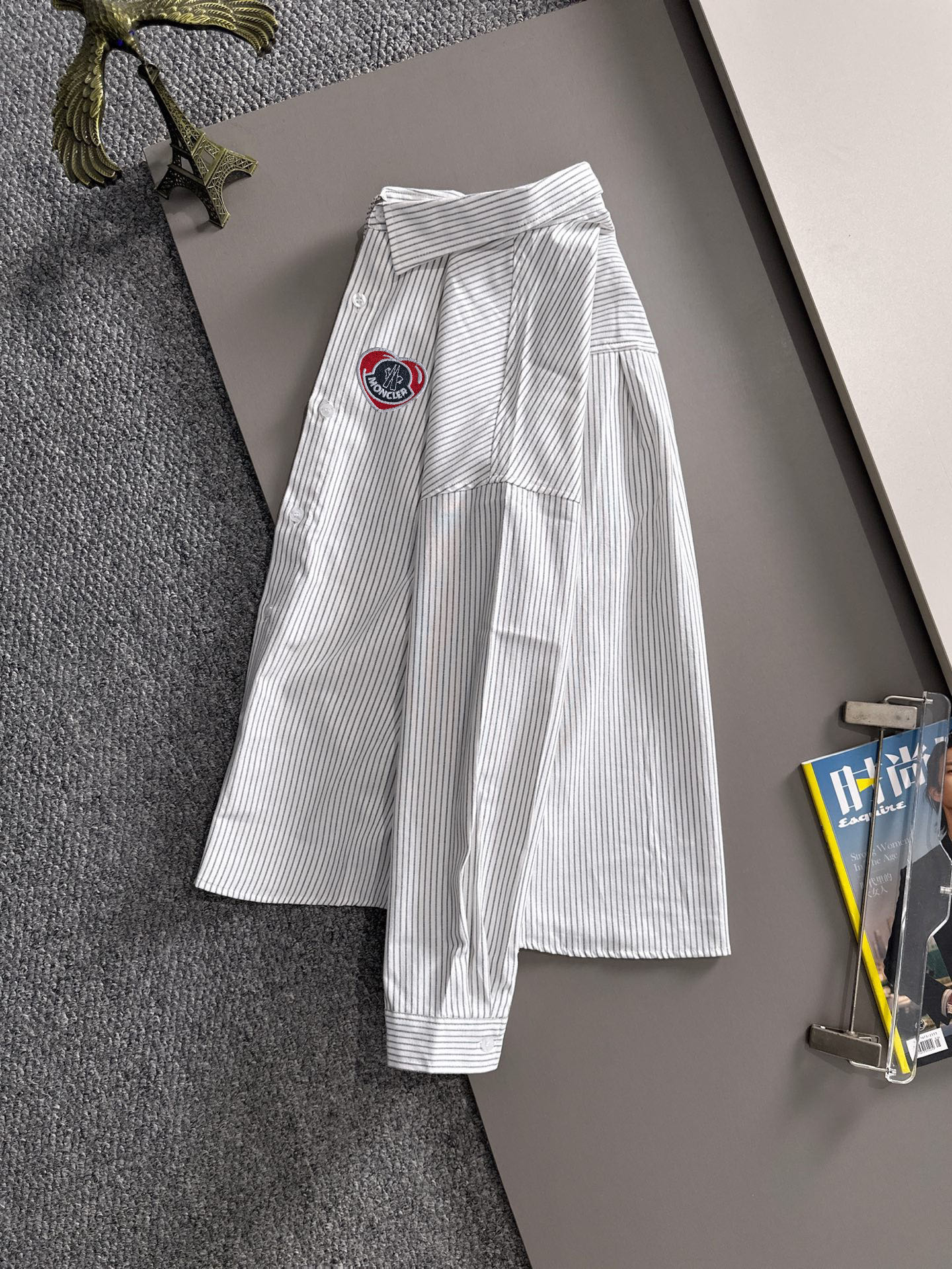 蒙口 P410 ストライプシャツ - ビジネス＆カジュアルに最適な長袖