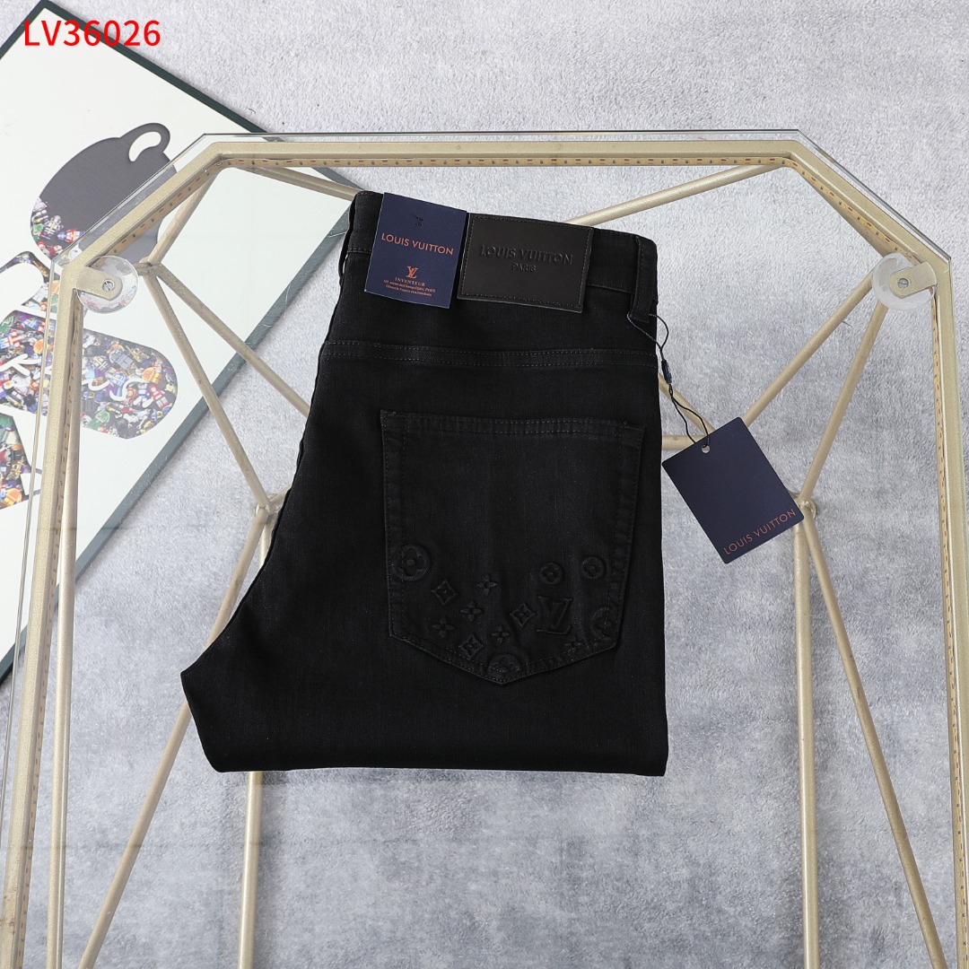 P120 🔥🔥🔥 LOUIS VUITTON (LV) NO: 36026 Talla: 30 a 42 yardas Jeans livianos (sección delgada)
