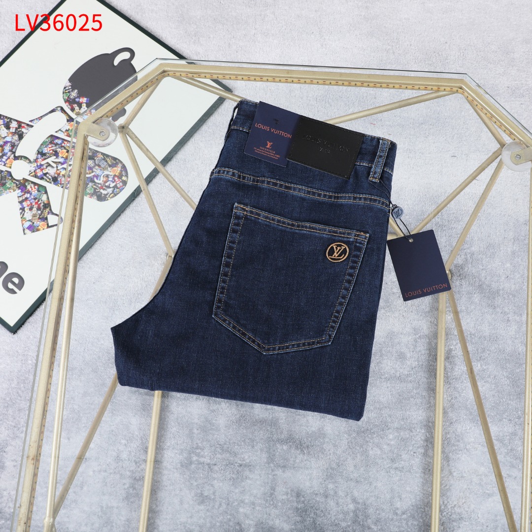 P120 🔥🔥🔥 LOUIS VUITTON (LV) NO: 36025 Talla: 30 a 42 yardas Jeans livianos (sección delgada)