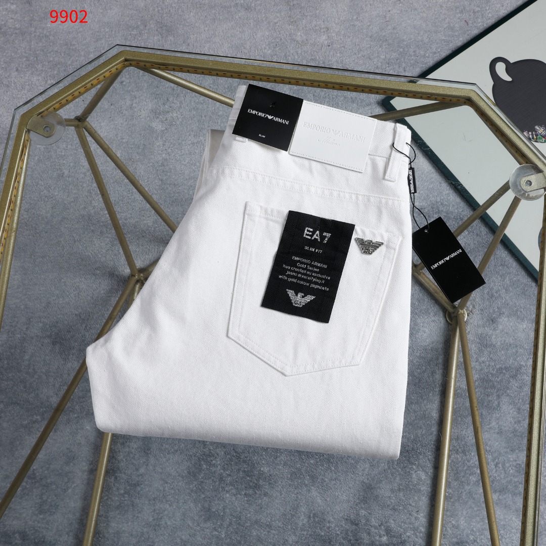 P120 ARMANI NO: 9902 Talla: 30 a 42 yardas Jeans para todas las estaciones (modelo de cuatro estaciones)