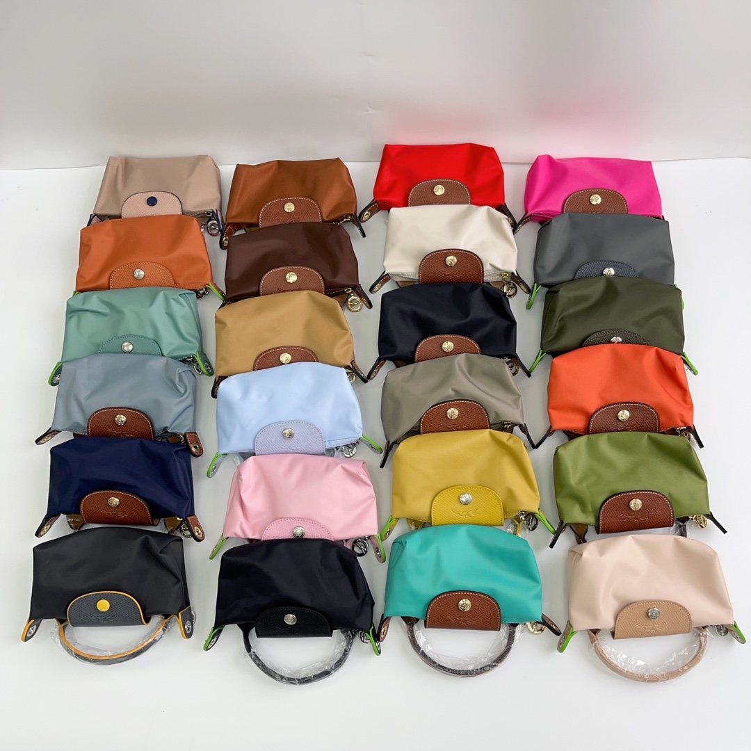 Longchamp Longchamp mini打孔款饺子包