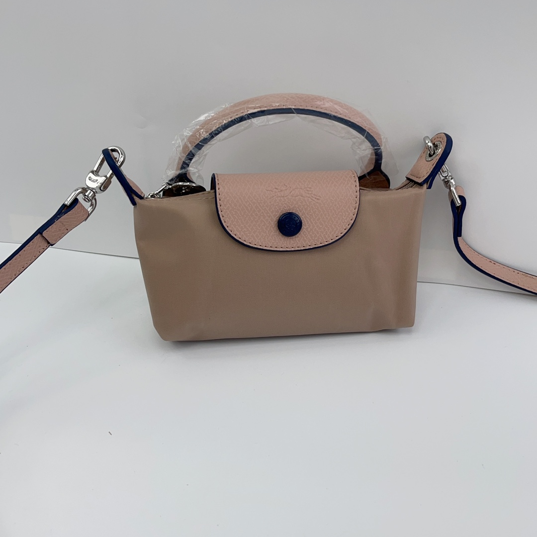 Longchamp ～ 打孔款 山楂色