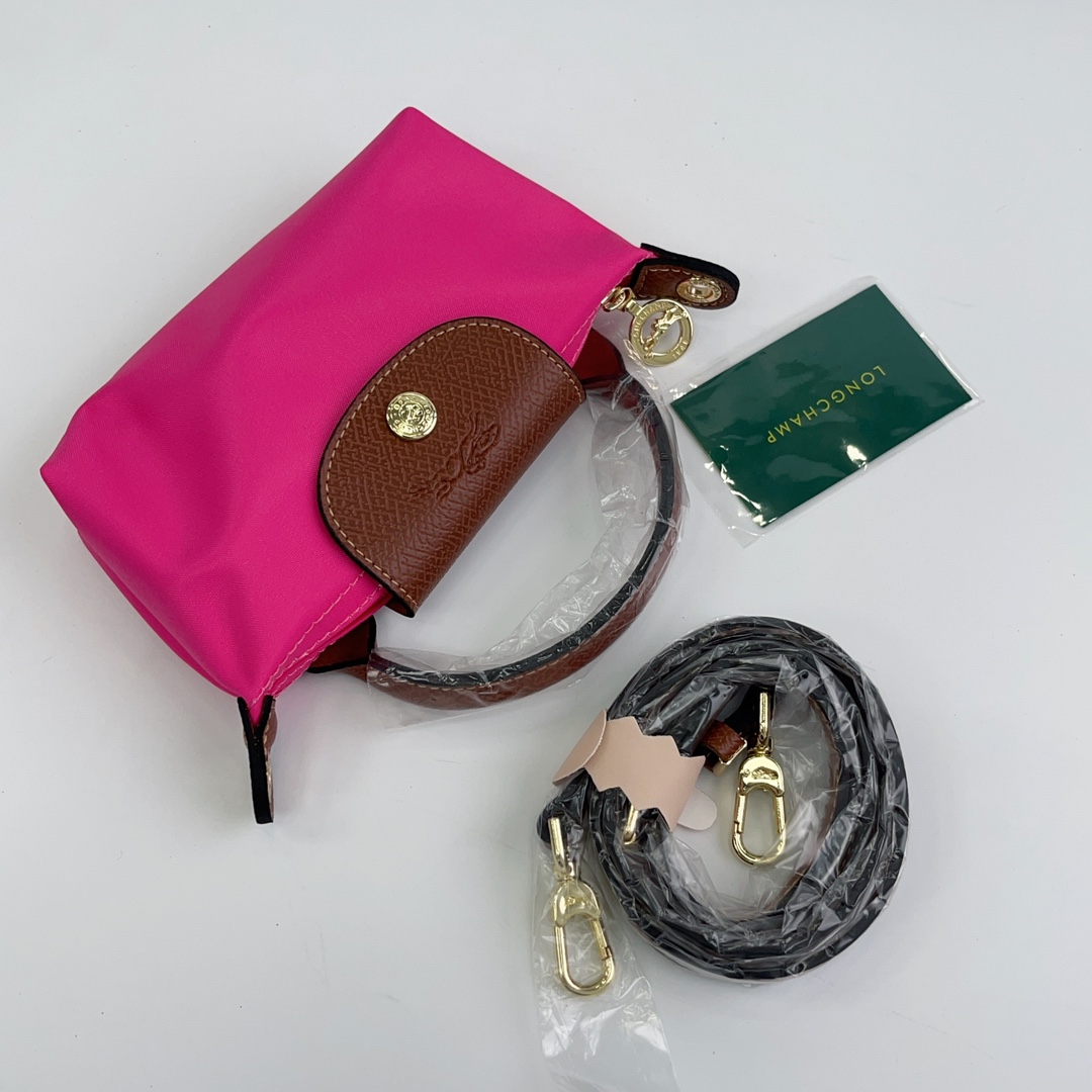 Longchamp ～ 打孔款 芭比粉