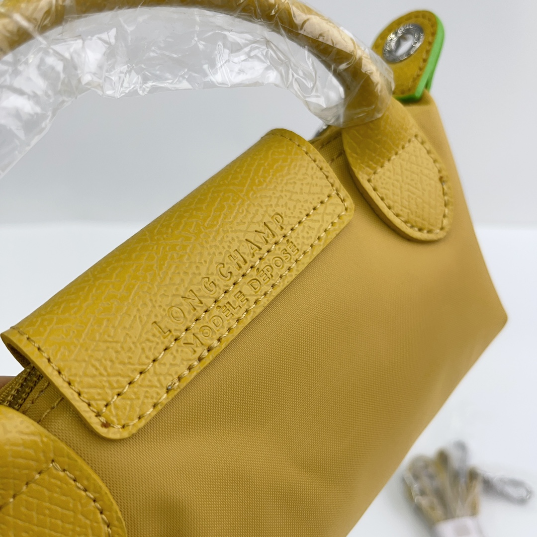 Longchamp ～ 打孔款 黄色