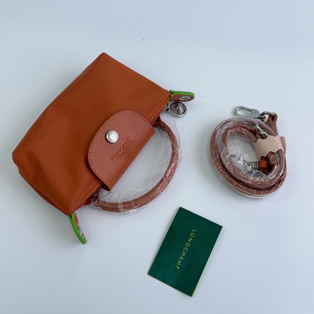 Longchamp ～ 打孔款 砖红色