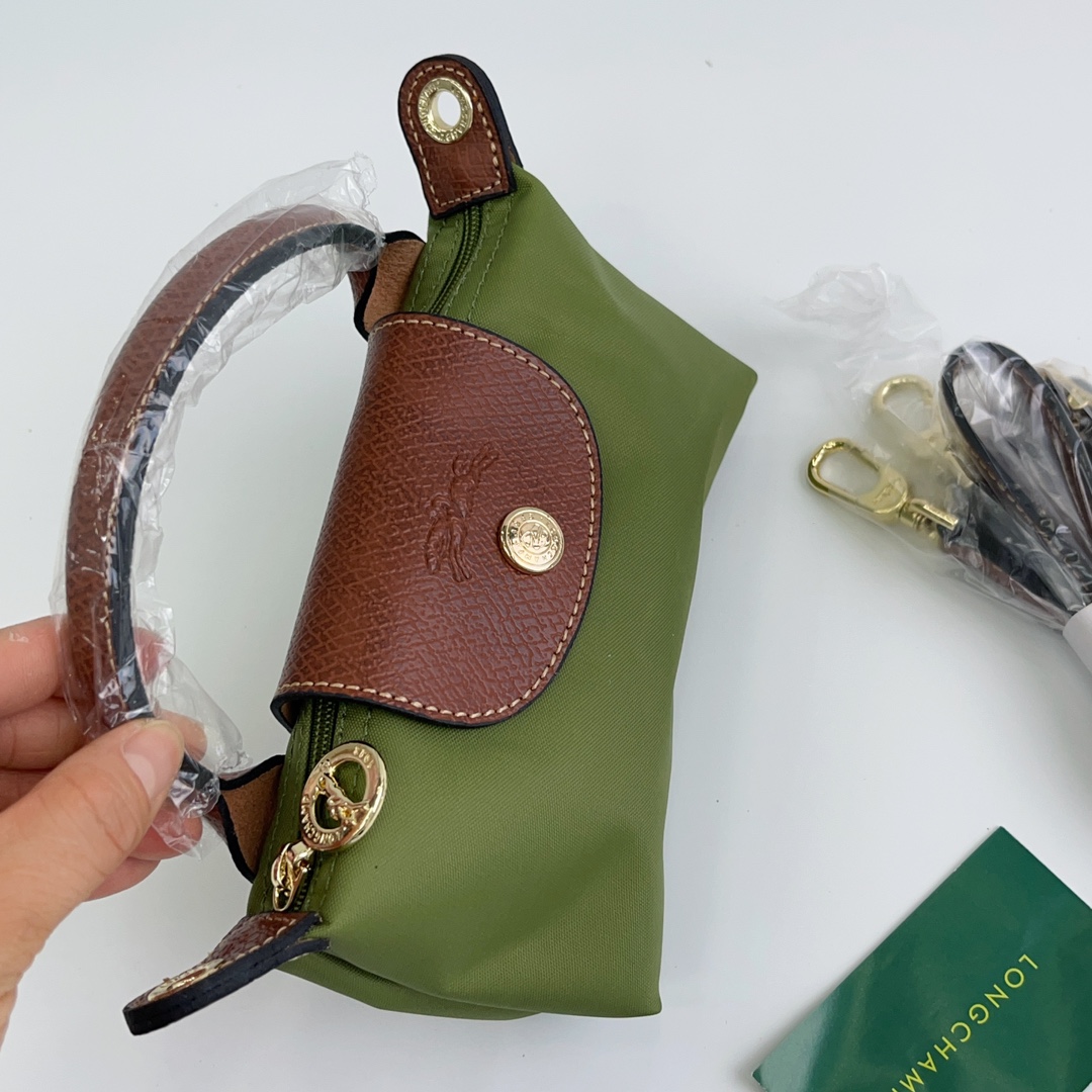 Longchamp ～ 打孔款 牛油果绿