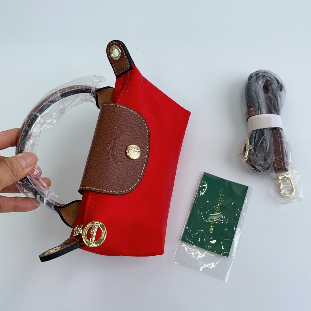Longchamp ～ 打孔款 红色