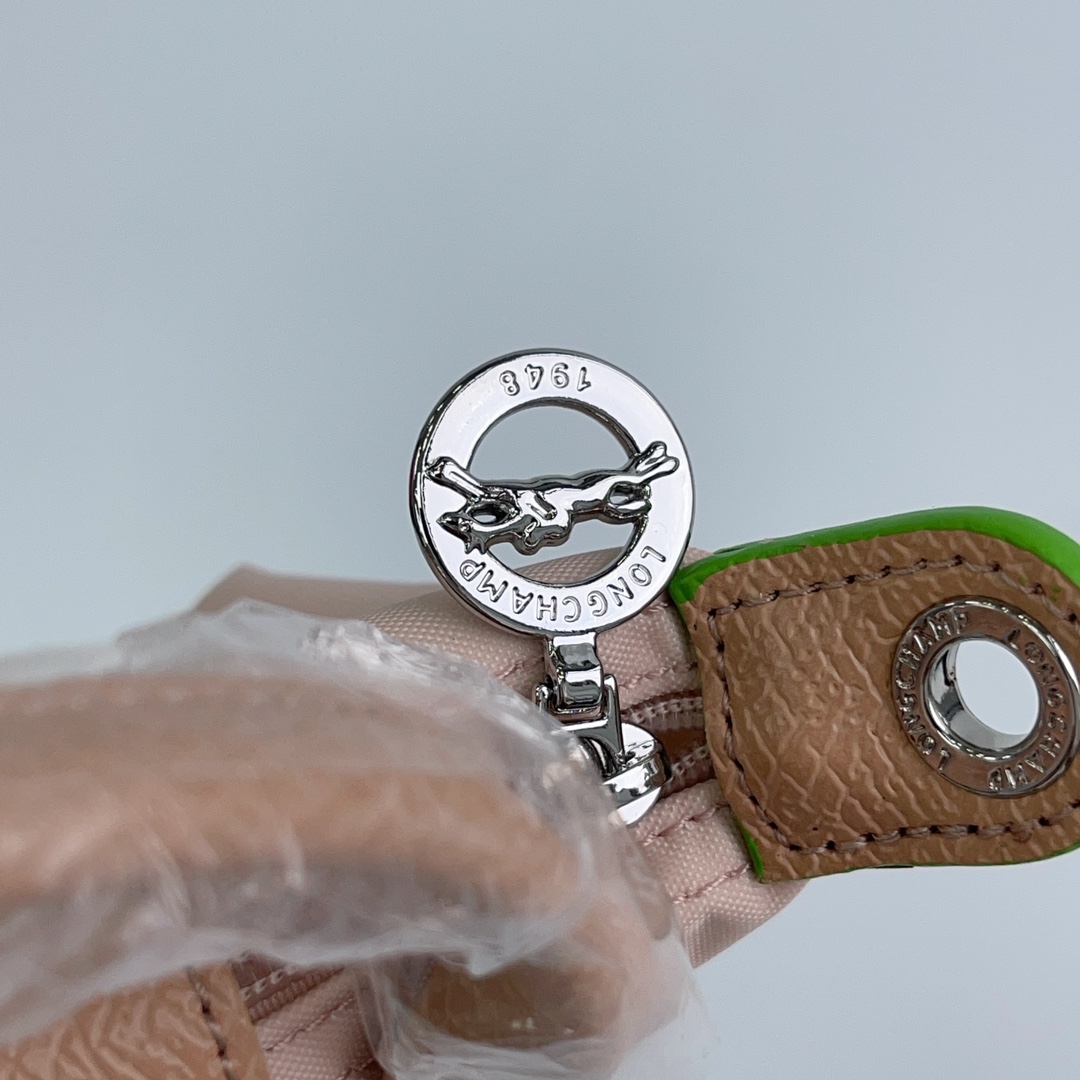 Longchamp 打孔款 藕粉色