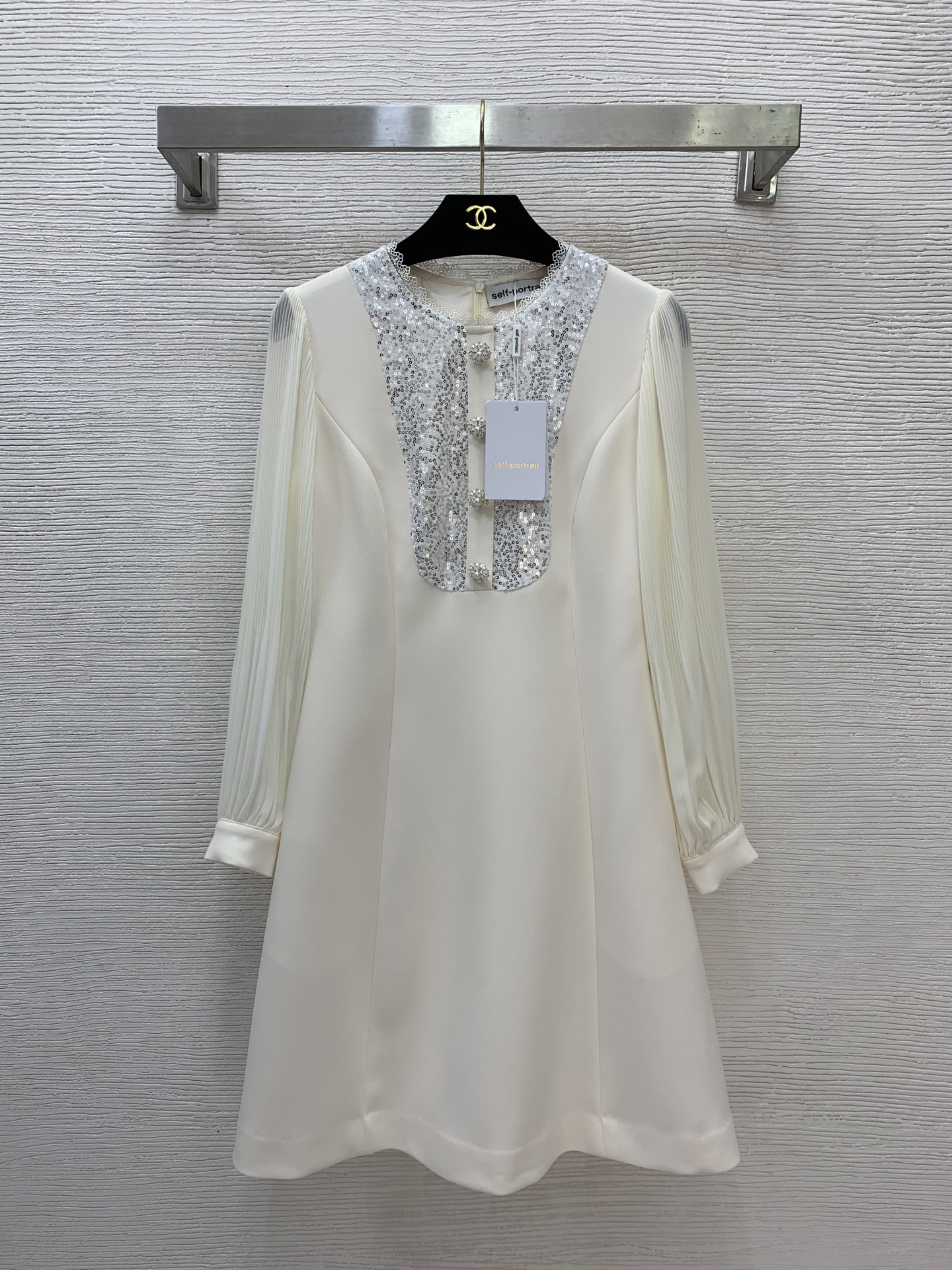 NO:732945,Model No. G26013043 Self-portrai* new SP home new high-end customized velvet sequins blingbling sparkling advanced splicing see-through chiffon slim fit slimming round neck long-sleeved dress!  Black, apricot, (M size shoulder width 37, bust 88, waist 76, sleeve length 54, skirt length 85) hair, skirts,19860909款号G26013043 Self-portrai*新款SP家新款 高端定制丝绒亮片blingbling闪耀高级拼接透视雪纺纱修身显瘦圆领长袖连衣裙！黑色、杏色、 （M码肩宽37,胸围88,腰围76,袖长54,裙长85）发,,skirts,,Women's clothing