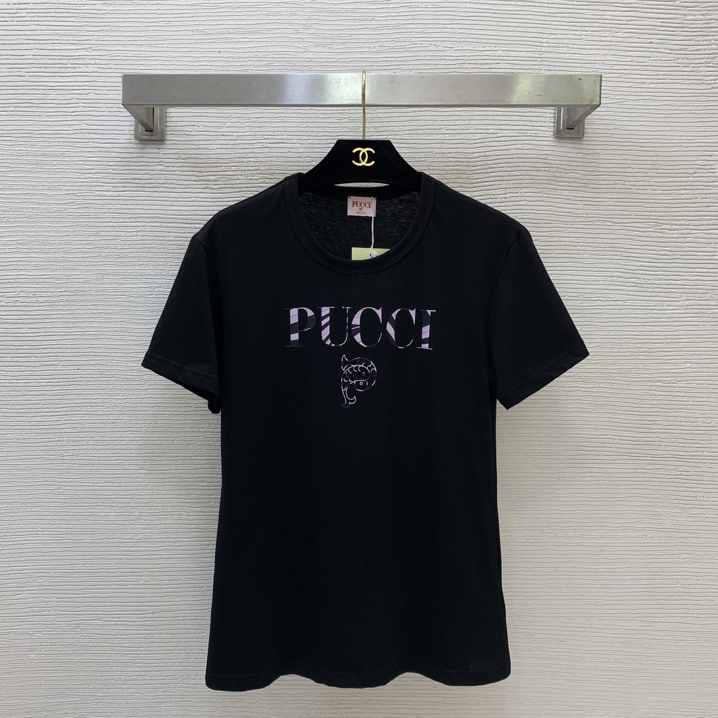NO:855814,Style No. D26052245 PUCC*I new customized letter logo printed logo fashionable and versatile round neck short-sleeved t-shirt top!  Black, (M size shoulder width 41, chest 86, sleeve length 17, clothing length 62),, T-shirt, tees, t-shirt,19860909款号D26052245 PUCC*I新款定制字母logo印花徽标时尚百搭圆领短袖t恤上衣！黑色,（M码肩宽41,胸围86,袖长17,衣长62）,,T-shirt,tees，t-shirt,,Women's clothing