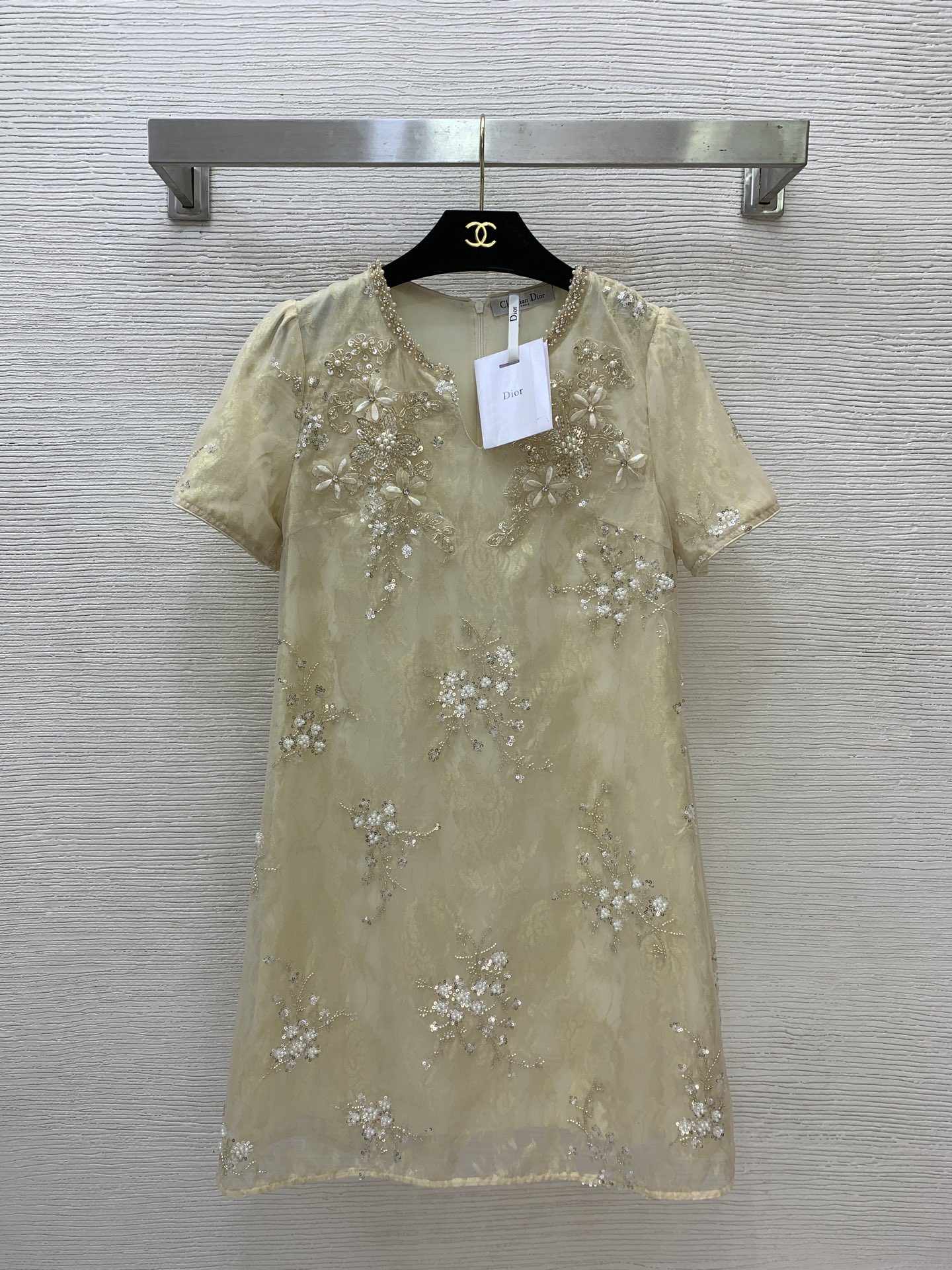 NO:871059,Style No. G53188 Dio* new high-end customized three-dimensional beaded flower branches and heavy embroidery slim fit round neck small V-mouth short-sleeved dress!  (M size bust 86, sleeve length 20, skirt length 85),,dior,skirts,T-shirt,19860909款号G53188 Dio*新款高端定制 立体珠片花枝重工绣花修身显瘦圆领小V口短袖礼服连衣裙！ （M码胸围86,袖长20,裙长85）,,dior,skirts,T-shirt,,Women's clothing
