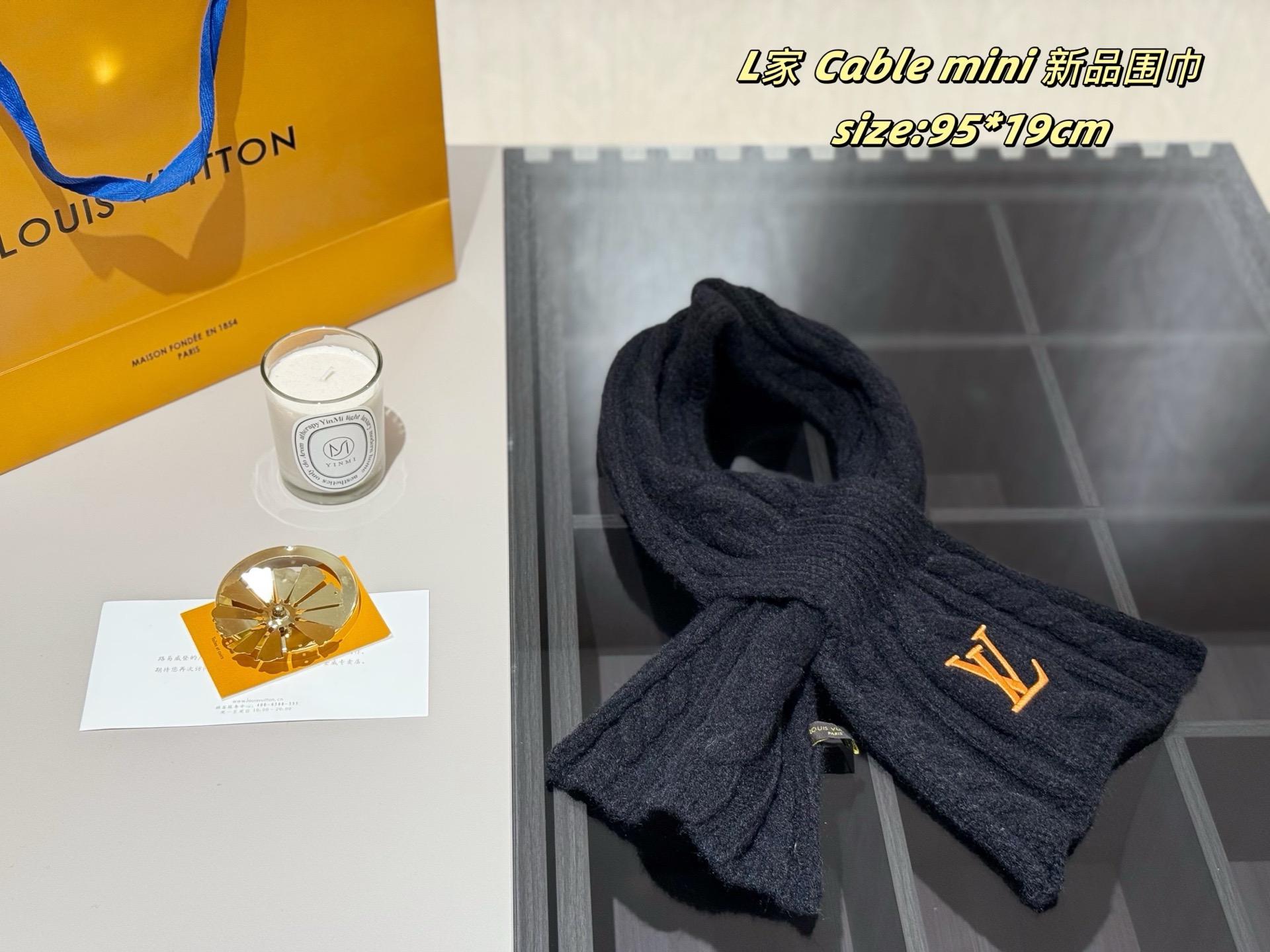P65
配密封礼盒
LV | Cable mini 新品围巾
路易威登新品围巾好惊艳
材质软糯细腻亲肤
而且很衬肤色 显白特别白嫩嫩的
男女皆可哦 超高性价比
size:95*19cm