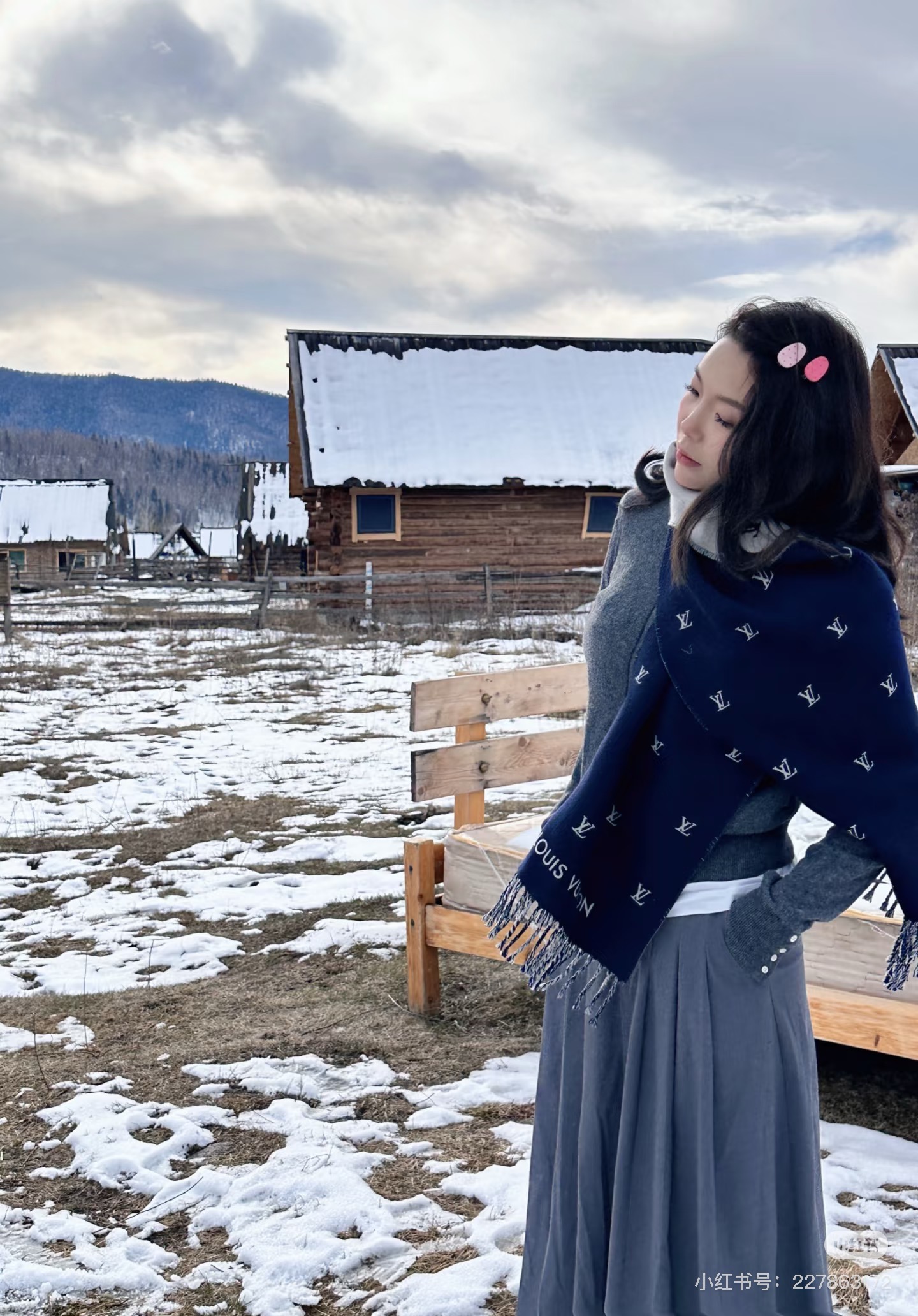 秋冬穿搭点睛之笔🧣
需要展现出层次感与时尚感。而在众多冬季配饰中，围巾无疑是最具灵魂的单品之一