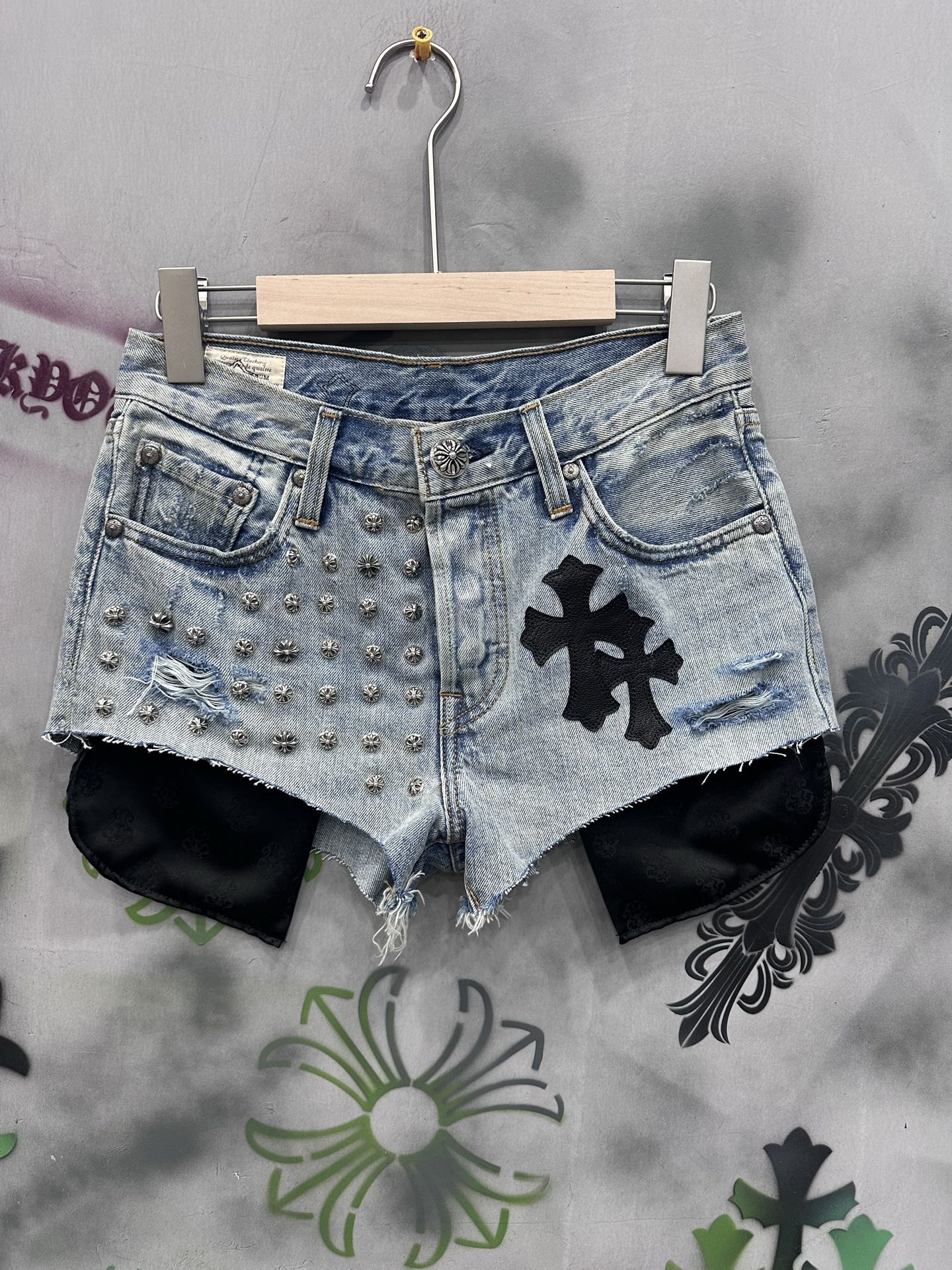 Chrome hearts blue 501 women's ultra-short patchwork leather hot pants
