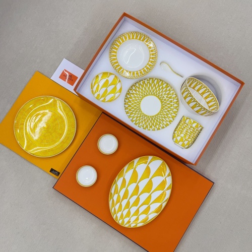 Hermès Soleil d'Hermès 41-Piece Dinnerware Set - Luxury Table Setting 1 Hermès Soleil d'Hermès 41-Piece Dinnerware Set - Luxury Table Setting