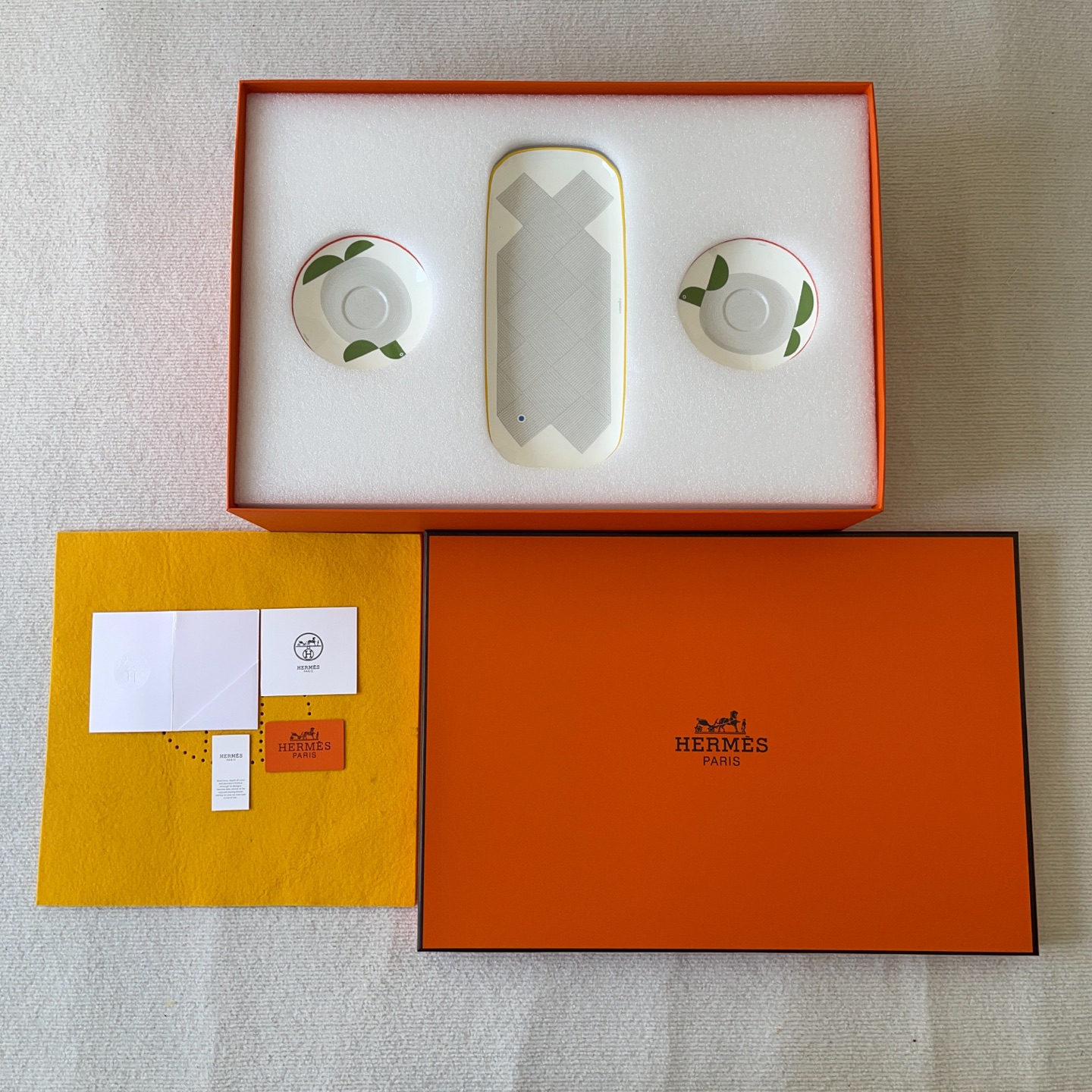 Hermes Animaux Nattes 32-Piece Tableware Set - Colorful Stoneware Dishes