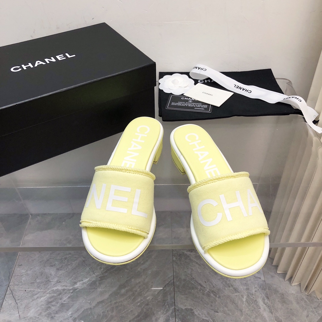 Chanel Scarpe con Tacco Alto Pantofole Cuoio genuino Pelle di pecora Collezione Primavera/Estate