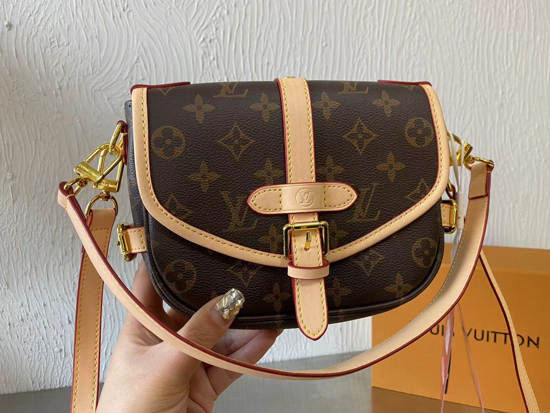 Louis Vuitton Sacs À Bandoulière & À Épaule Sacs Besace Or