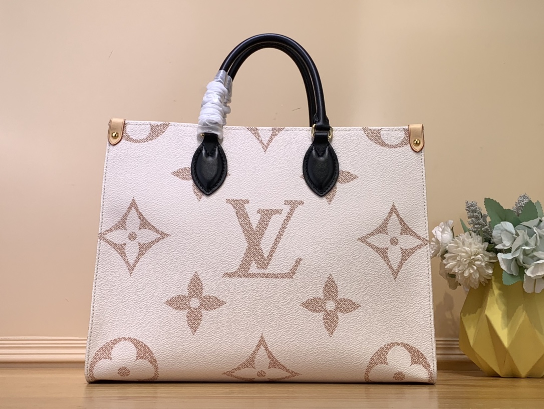 Louis Vuitton LV Onthego Bags Handbags White Canvas M46912