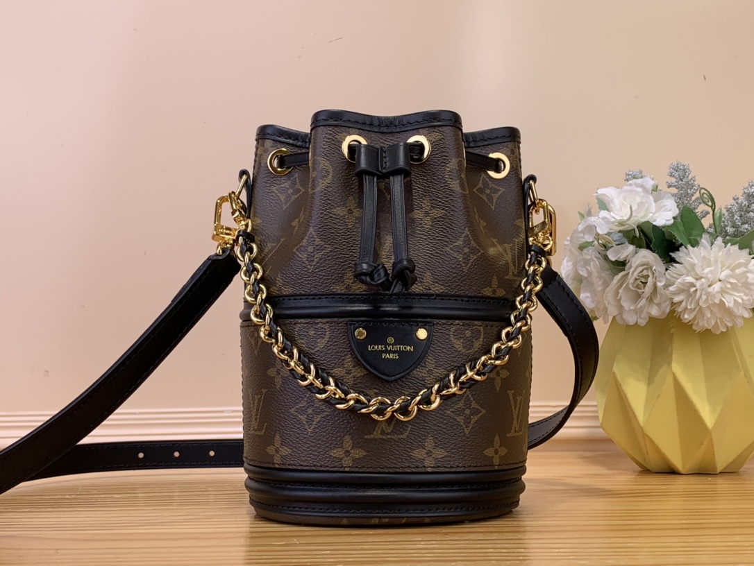 Louis Vuitton LV Cannes Bags Handbags Black Weave Monogram Canvas Chains m83480