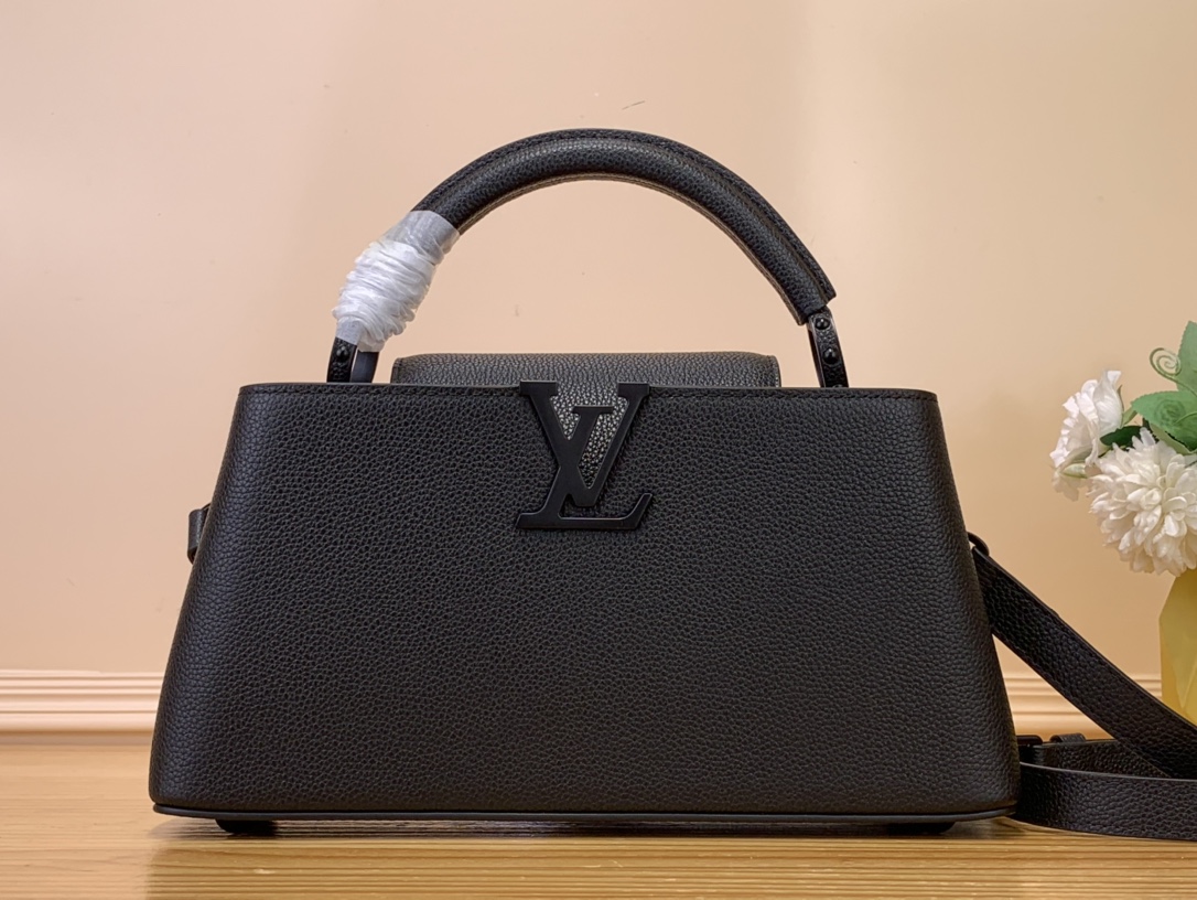 How to Buy Replcia
 Louis Vuitton LV Capucines Bags Handbags Black Weave Cowhide Chains M23955