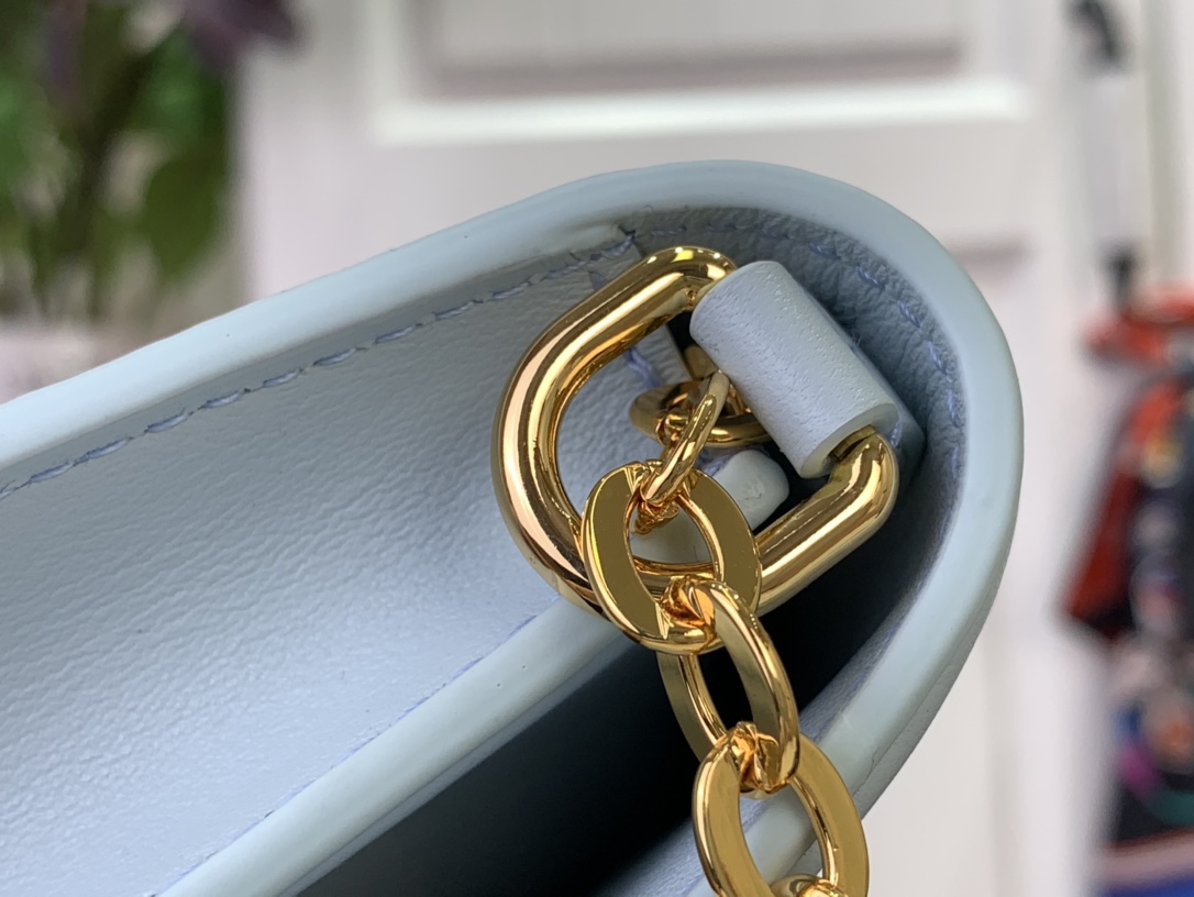 Louis Vuitton LV Bloom Walletlv,包 6