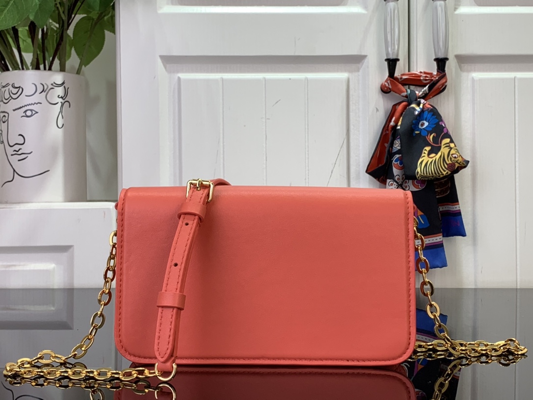 Louis Vuitton LV Bloom Walletlv,包 3